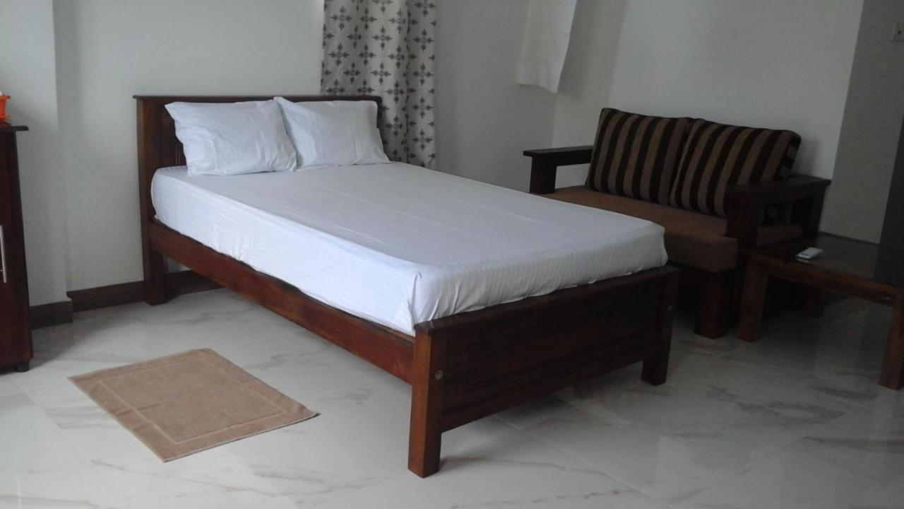 Apartment Near Colombo Airport Катунаяка Экстерьер фото